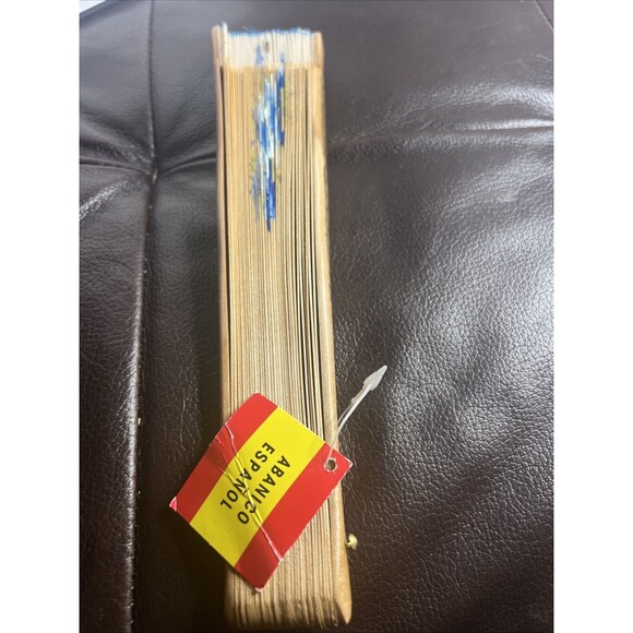 Spanish Hand Painted Wooden Folding Fan Decorative Accessory Espana NWT Abanico - Picture 9 of 9